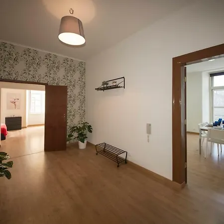 Pink Street House * リスボン